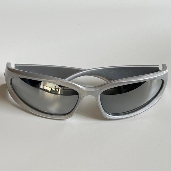 y2k 2000s vintage style chrome silver surfer  sunglasses - Picture 6 of 8